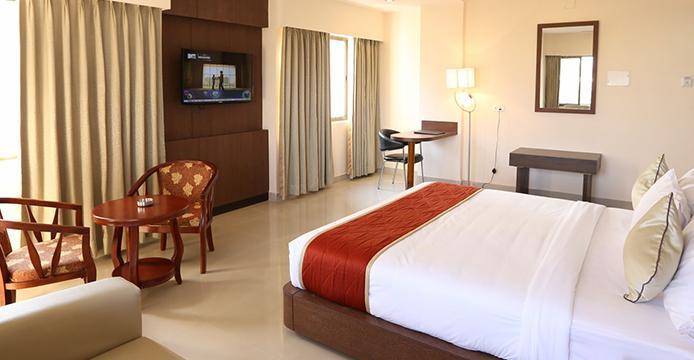 The Contour Hotel Guwahati Esterno foto