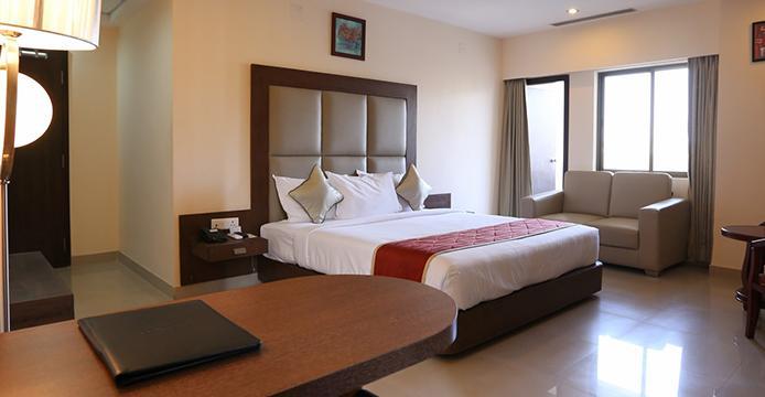 The Contour Hotel Guwahati Esterno foto