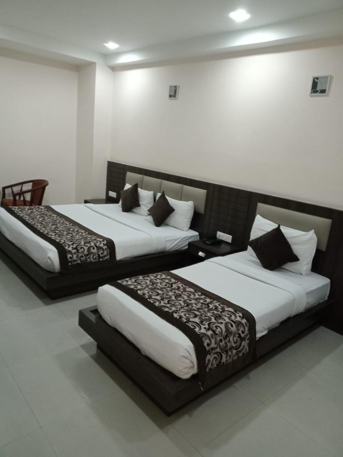 The Contour Hotel Guwahati Esterno foto
